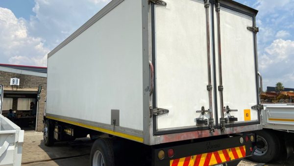 Used 2013 Mitsubishi Fuso FM 16 253 Van Body