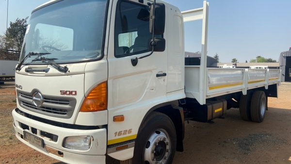Used 2015 Hino 500 Truck 1626 Dropside