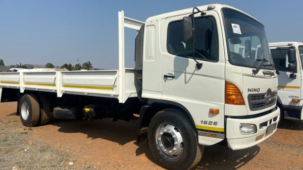 Used 2015 Hino 500 Truck 1626 Dropside