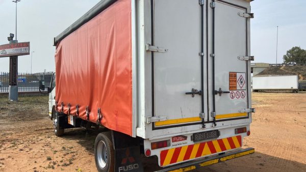 Used 2019 Fuso FE 7 136 Tautliner body