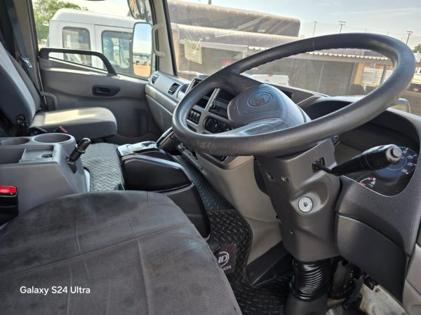 Used 2020 Nissan Quester GWE 440 10 Cube Tipper Truck - Image 4