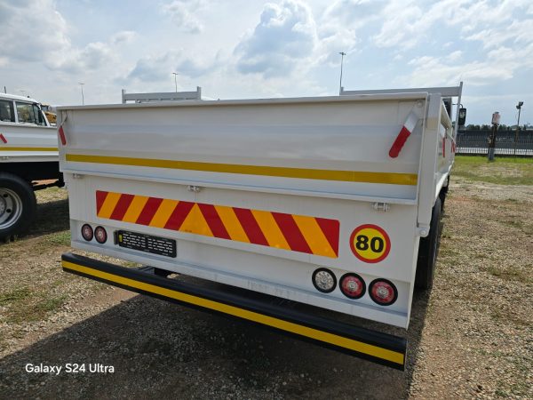Used 2019 Hino 500 1627 Dropside Truck - Image 7