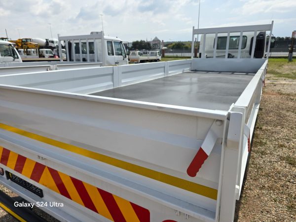 Used 2019 Hino 500 1627 Dropside Truck - Image 6