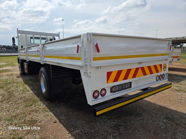 Used 2019 Hino 500 1627 Dropside Truck - Image 4
