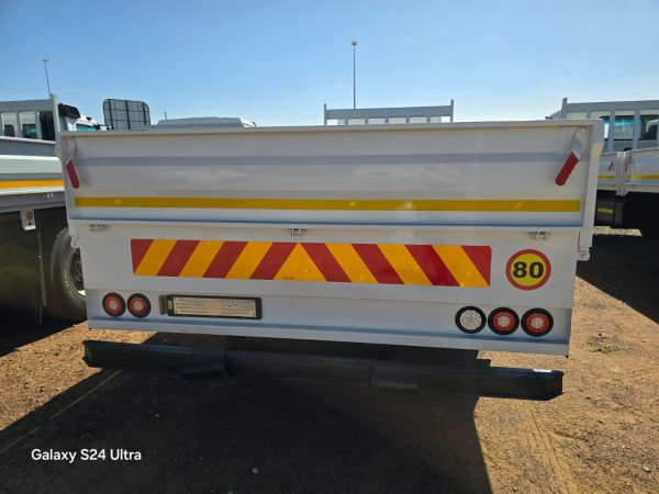 Used 2009 Mercedes Benz Atego 8 Ton Dropside Truck - Image 5