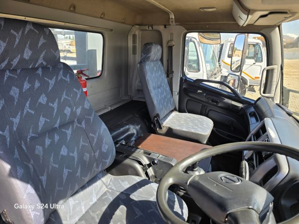 Used 2016 Hino 500 1626 LWB Gas Body Truck - Image 14