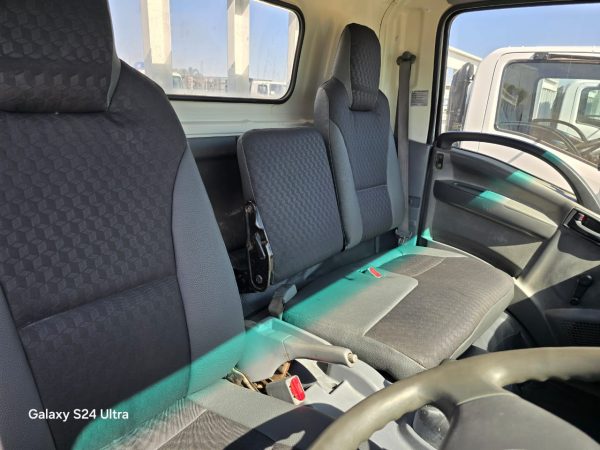 Used 2012 Isuzu NPR 400 Dropside Truck Auto - Image 8