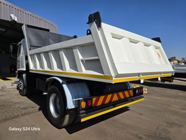 Used 2012 Hino 500 6Cube Tipper Truck - Image 3