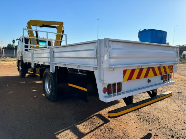 UD80 DROP+HYVA HB107 CRANE - Image 14
