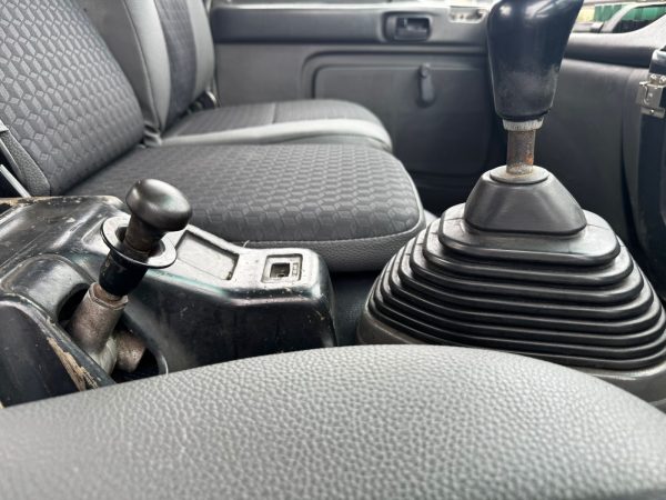 NISSAN UD 90 DROPSIDE - Image 2