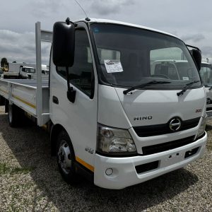 300 915 DROPSIDE TRUCK AUTOMATIC