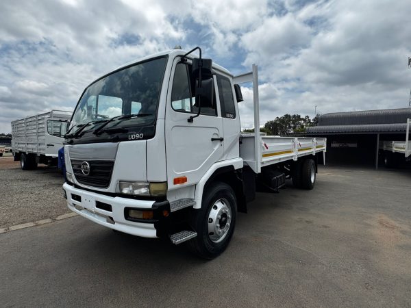 NISSAN UD 90 DROPSIDE - Image 7