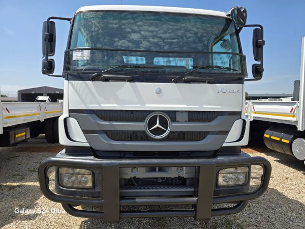 MERC BENZ AXOR 2528 TAG AXLE - Image 2