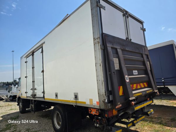 NISSAN UD 90 VAN BODY - Image 13