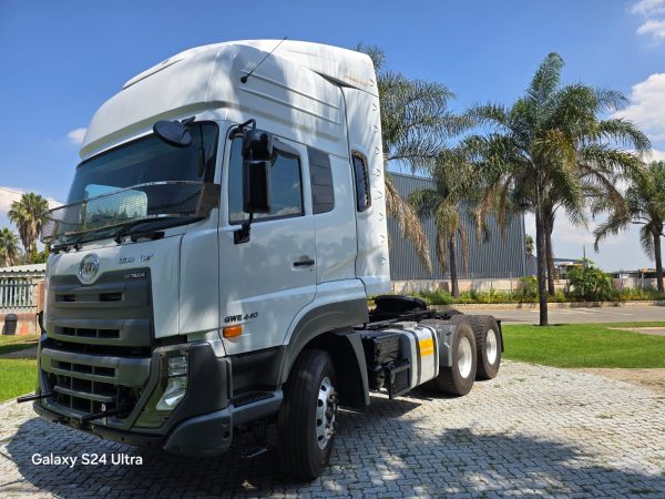 UD QUESTER HORSE 440 6X4 T/T - Image 2