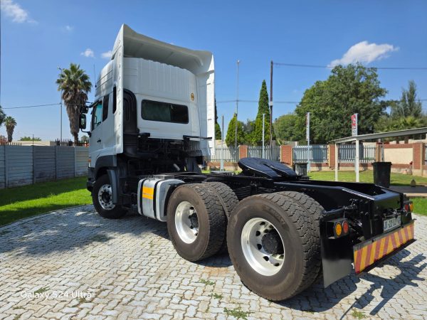 UD QUESTER HORSE 440 6X4 T/T - Image 15