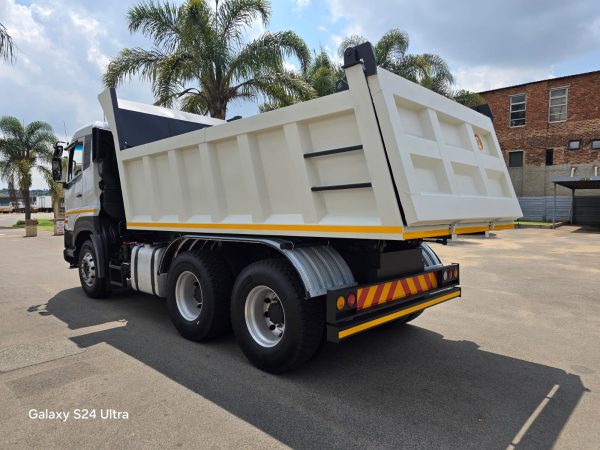 QUESTER GWE 440 10 CUBE TIPPER - Image 25