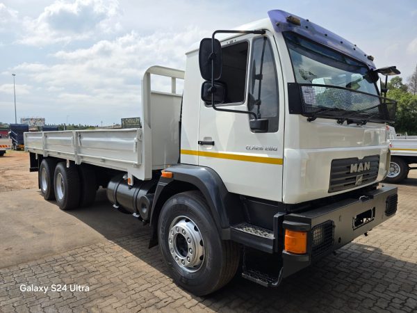 MAN CLA DROPSIDE TRUCK