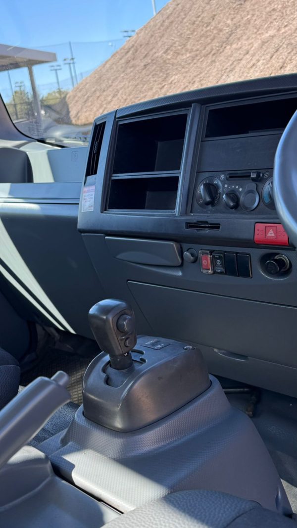 NQR 500 AUTOMATIC DROPSIDE - Image 9
