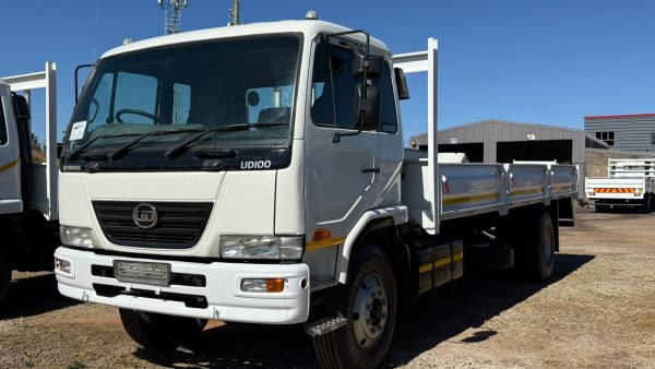NISSAN UD 100 DROPSIDE - Image 11