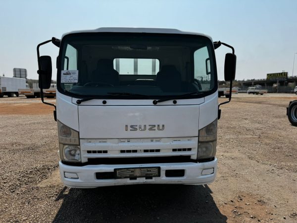 NPR 400 4 TON DROPSIDE TRUCK - Image 10