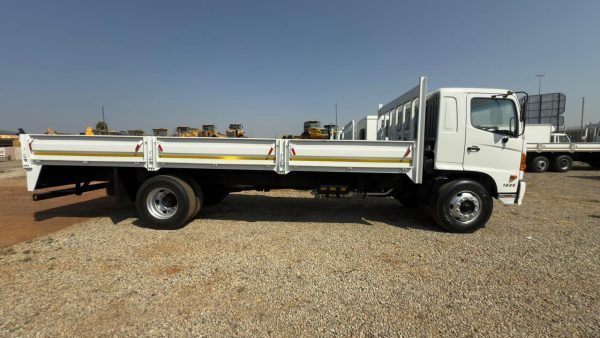 2015 HINO 500 1626 DROPSIDE TRUCK - Image 3