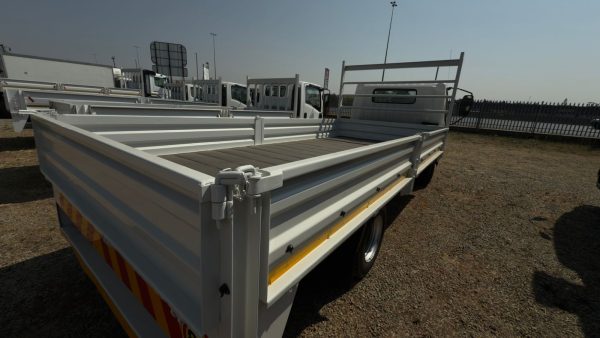 2015 HINO 300 814 DROPSIDE TRUCK - Image 6