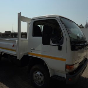 2008 NISSAN UD B35 FLAT DEACK TRUCK