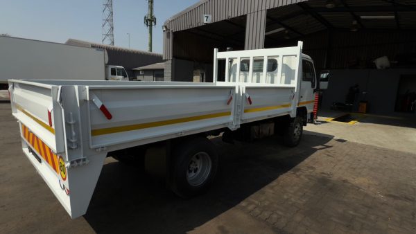 2008 NISSAN UD B35 FLAT DEACK TRUCK - Image 8