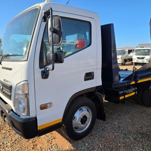 2023 HYUNDAI EX-8 SKIPLOADER TRUCK